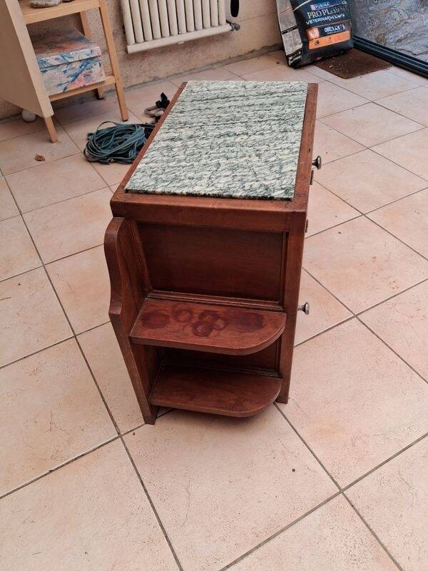 Table de chevet
