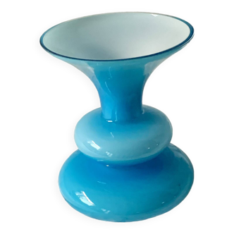 Petit vase Space Age Design  en verre moulé bleu