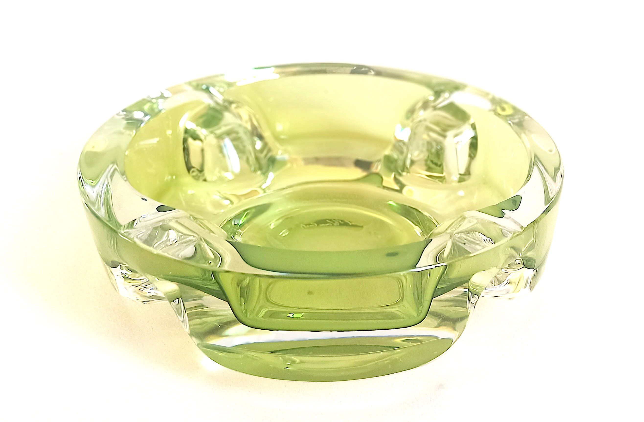 Green anise crystal ashtray Val St Lambert 70s Diameter 16.6 cm