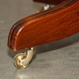 Modern captain's chair in leather, beech frame, adjustable.