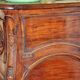 Commode provençale en noyer massif travail nîmois époque Louis XV