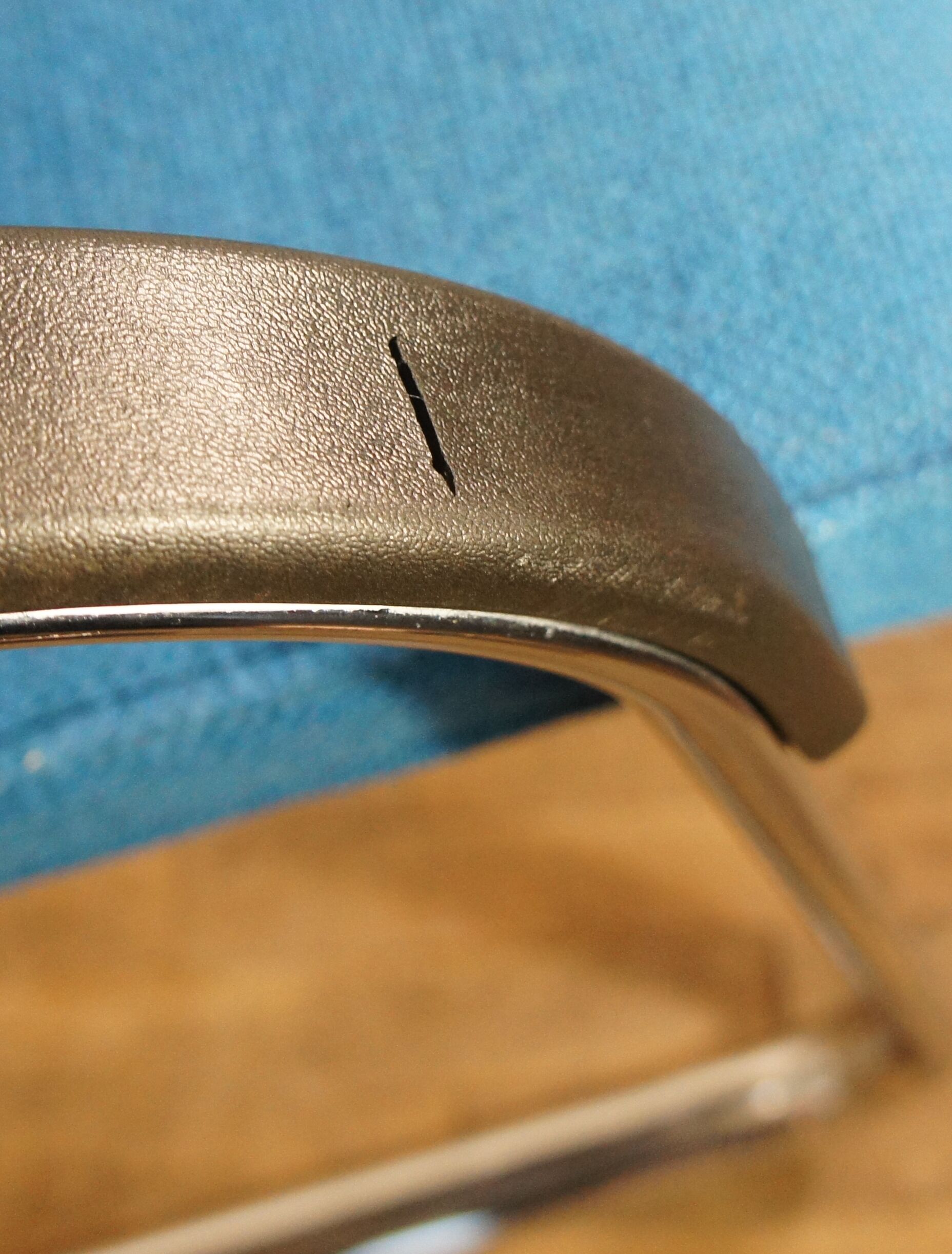 Cantilever chair with chrome metal armrests & blue wool