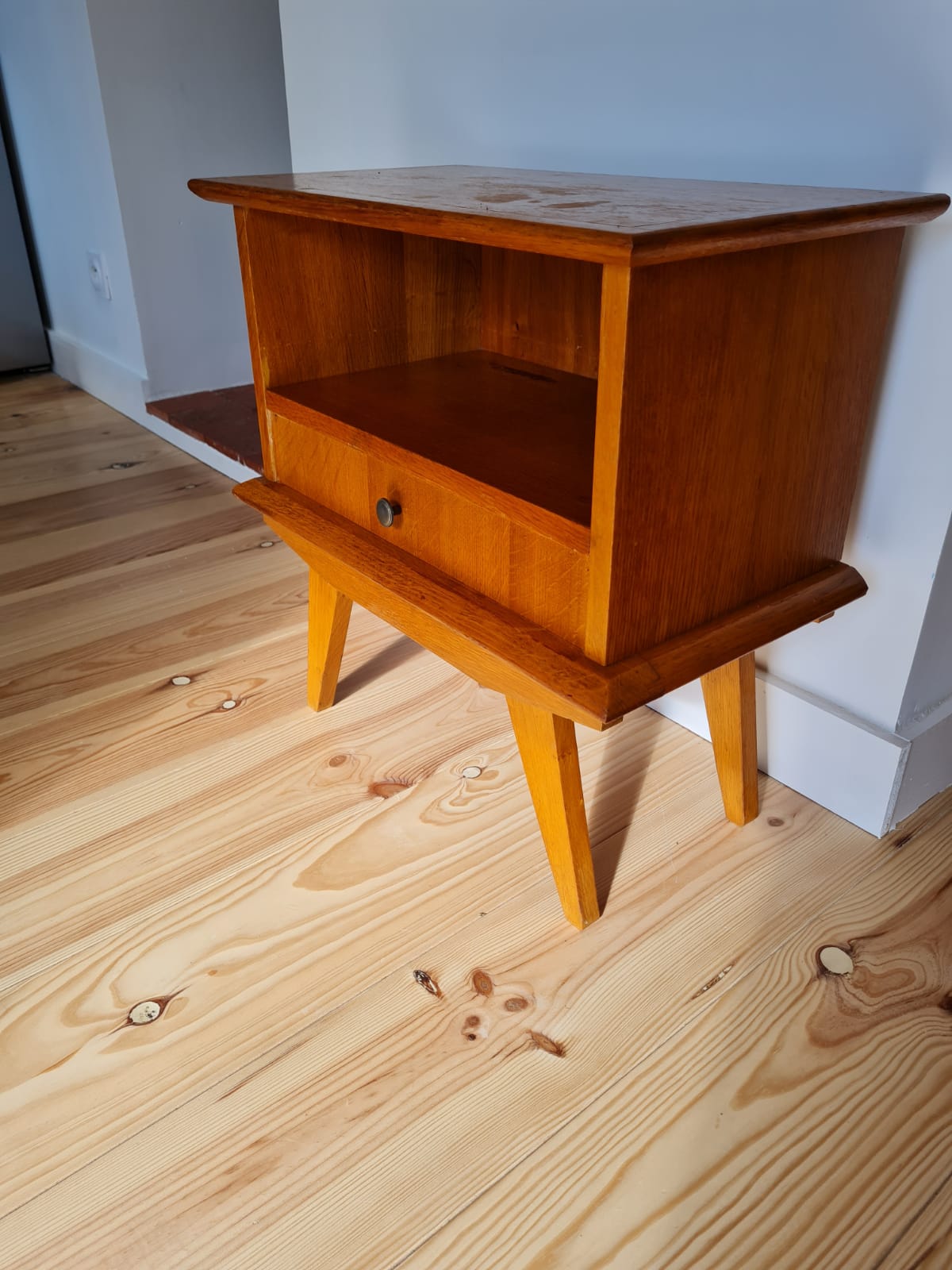 Bedside foot compass 1960