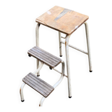 Folding wooden stool step ladder