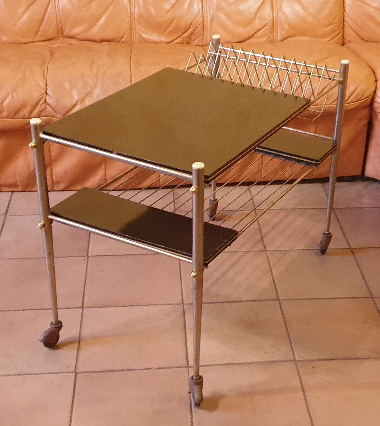 Table on wheels for electrophone and vinyl records, 50s / 60s