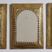 Ensemble de 3 miroirs en laiton repoussé, artisanat marocain, 20 x 25 cm