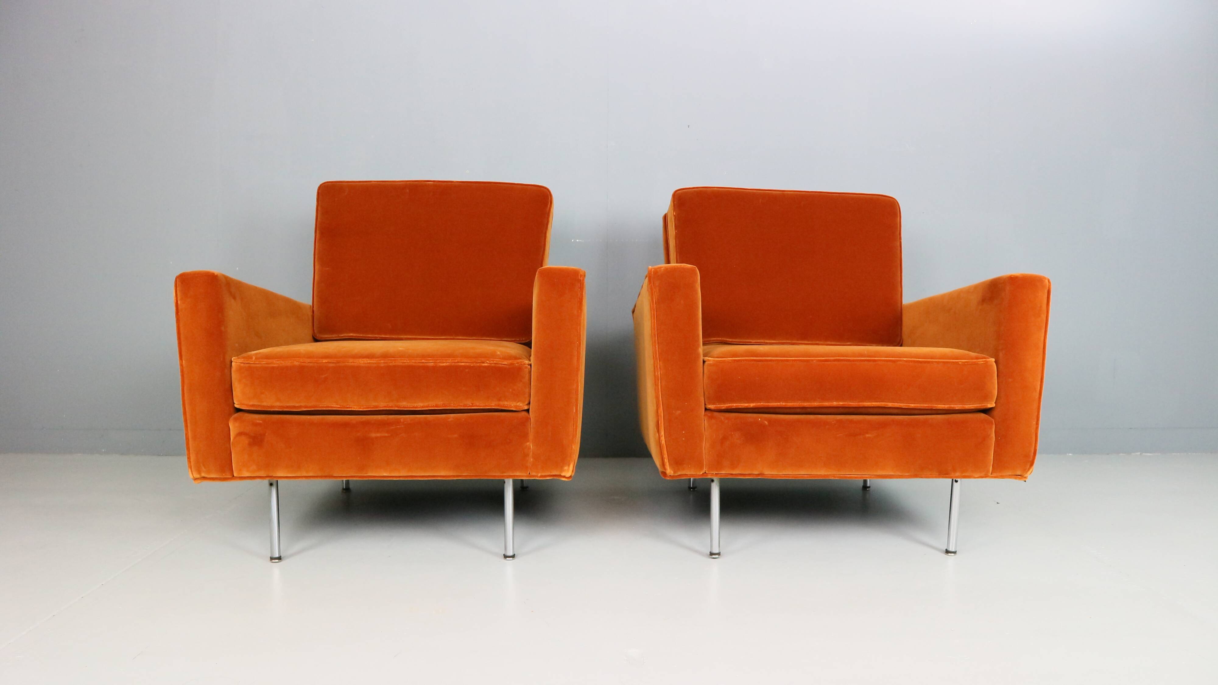Pair of 1st edition easy chairs 25 BC by Florence Knoll in velvet, 1950s