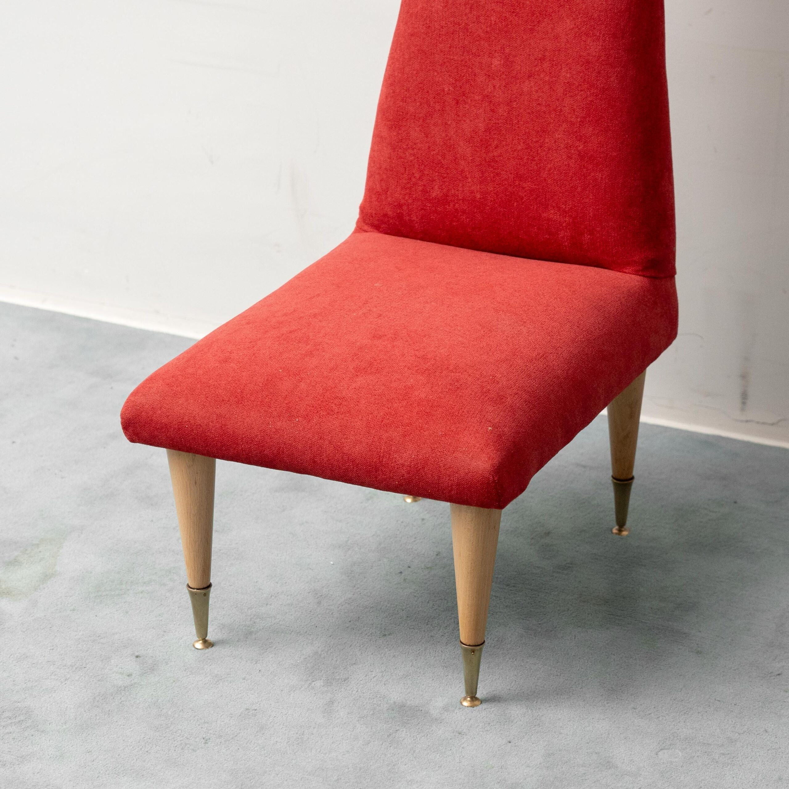 Vintage high-back chair in red fabric, 1960s design