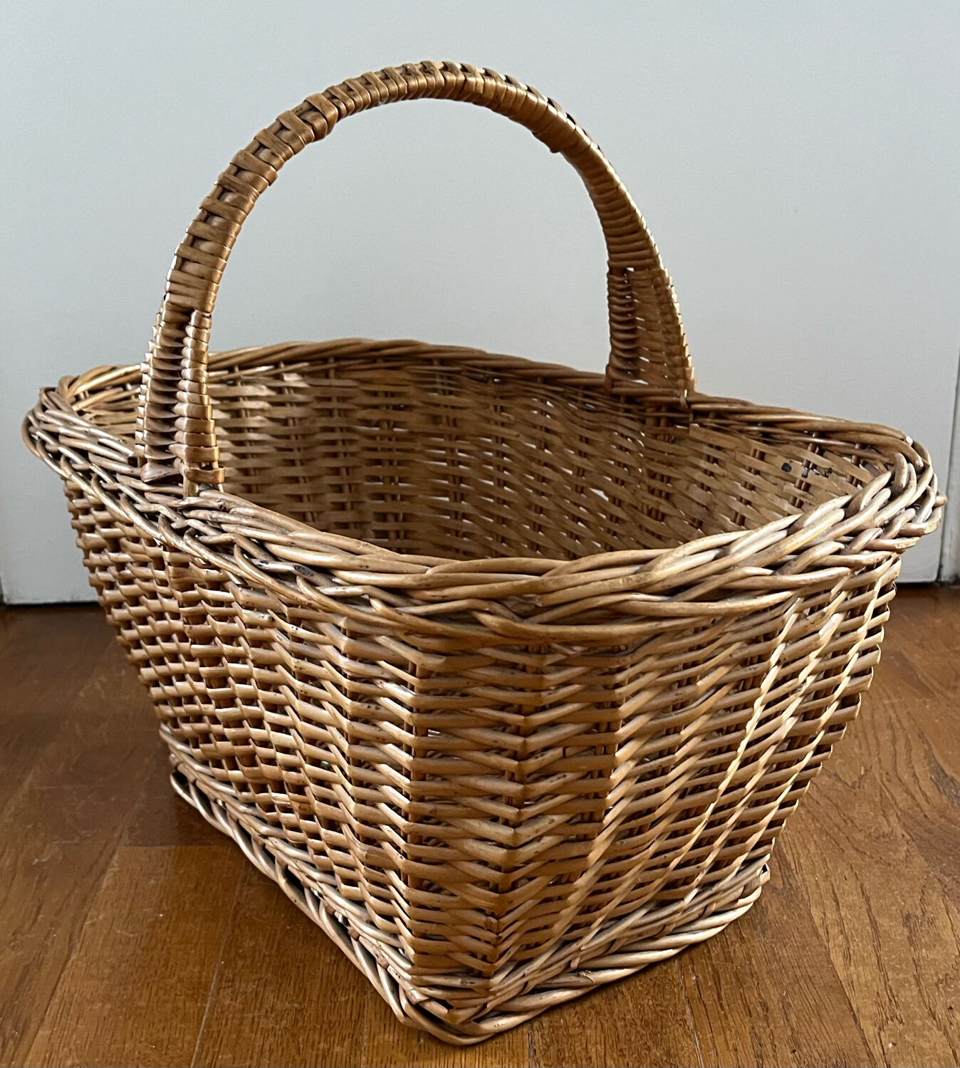 Wicker basket