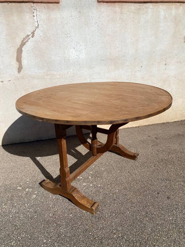 Table vigneronne ronde