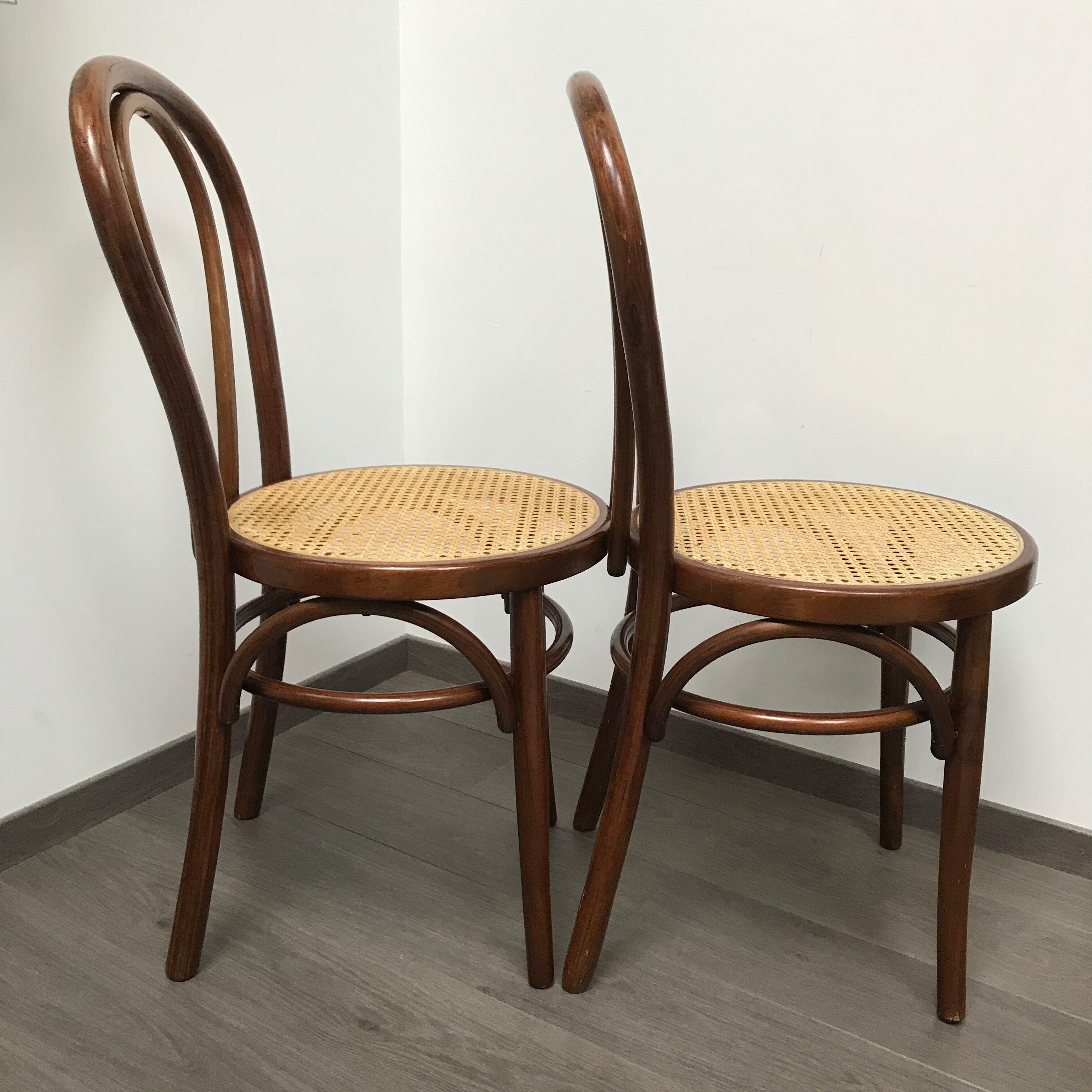 Lot of 4 bistro chairs