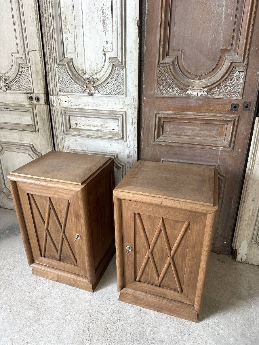 Pair of Art Deco bedside tables in oak