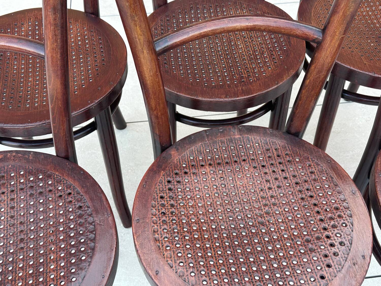 Suite de 6 chaises de bistrot Thonet années 1920