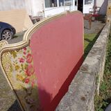 L VI upholstered bed