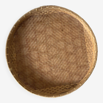 Decorative round tray in bamboo canework