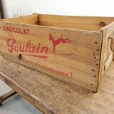 Vintage wooden box Chocolat Poulain