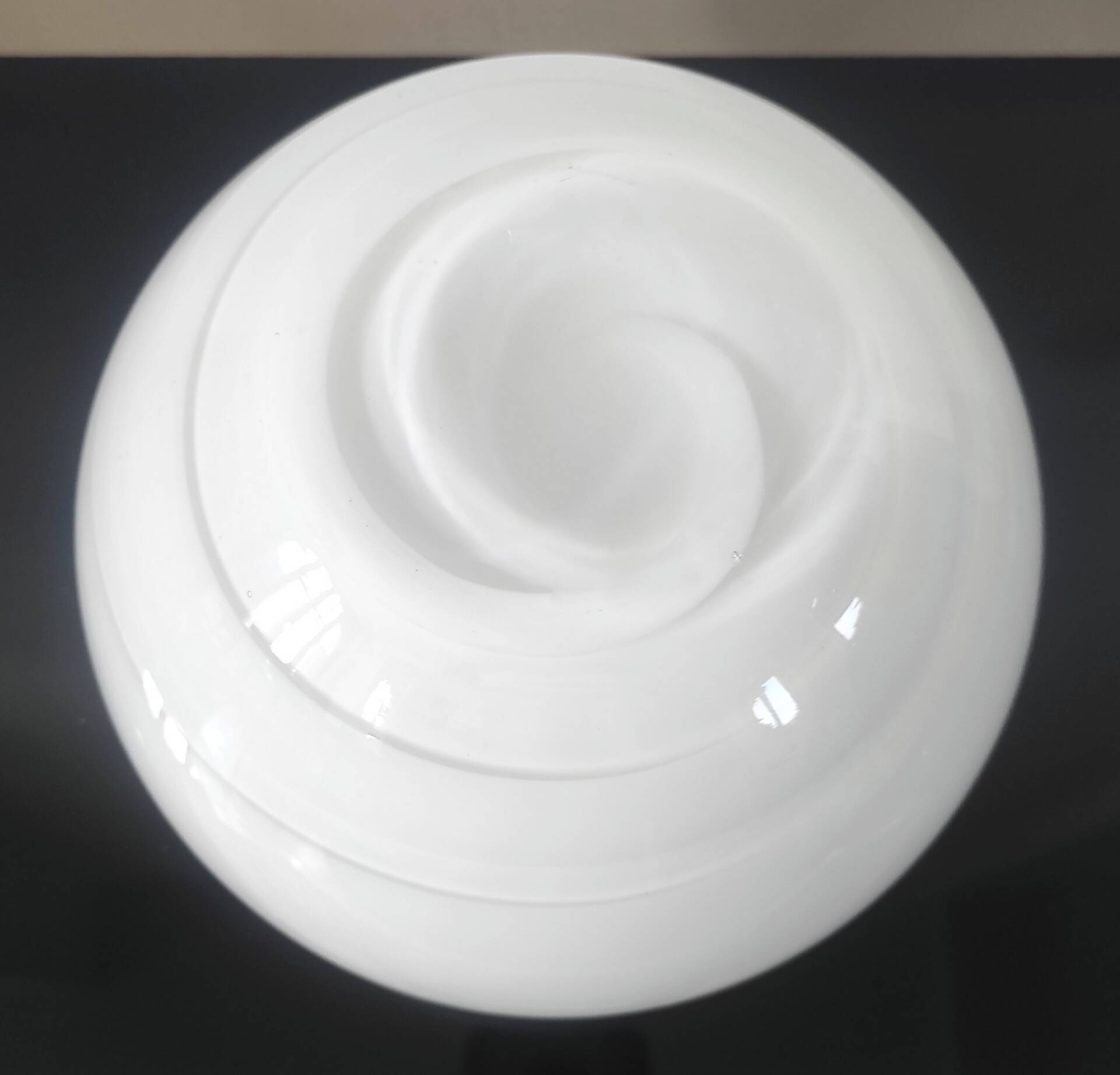 Vase boule vintage