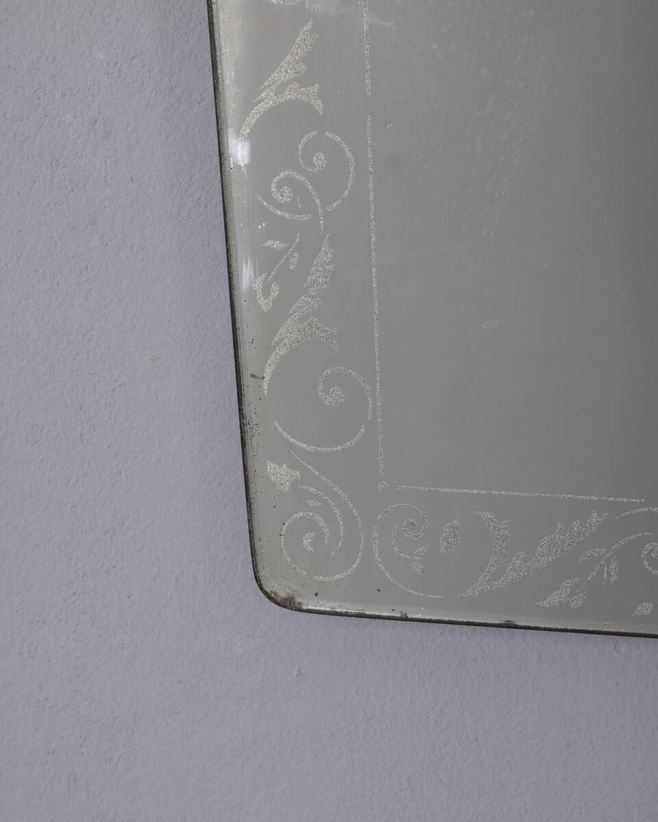Vintage 1940s Italian design wall mirror with decorated glass