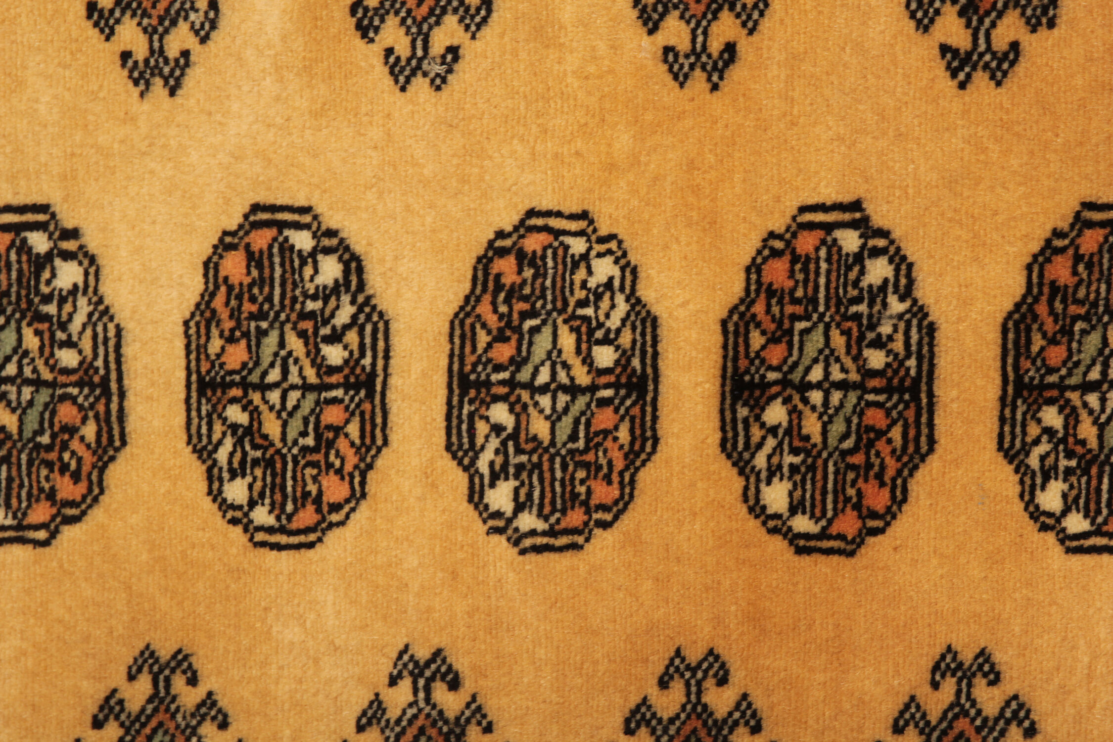 Tapis géométrique beige traditionnel 79x247cm