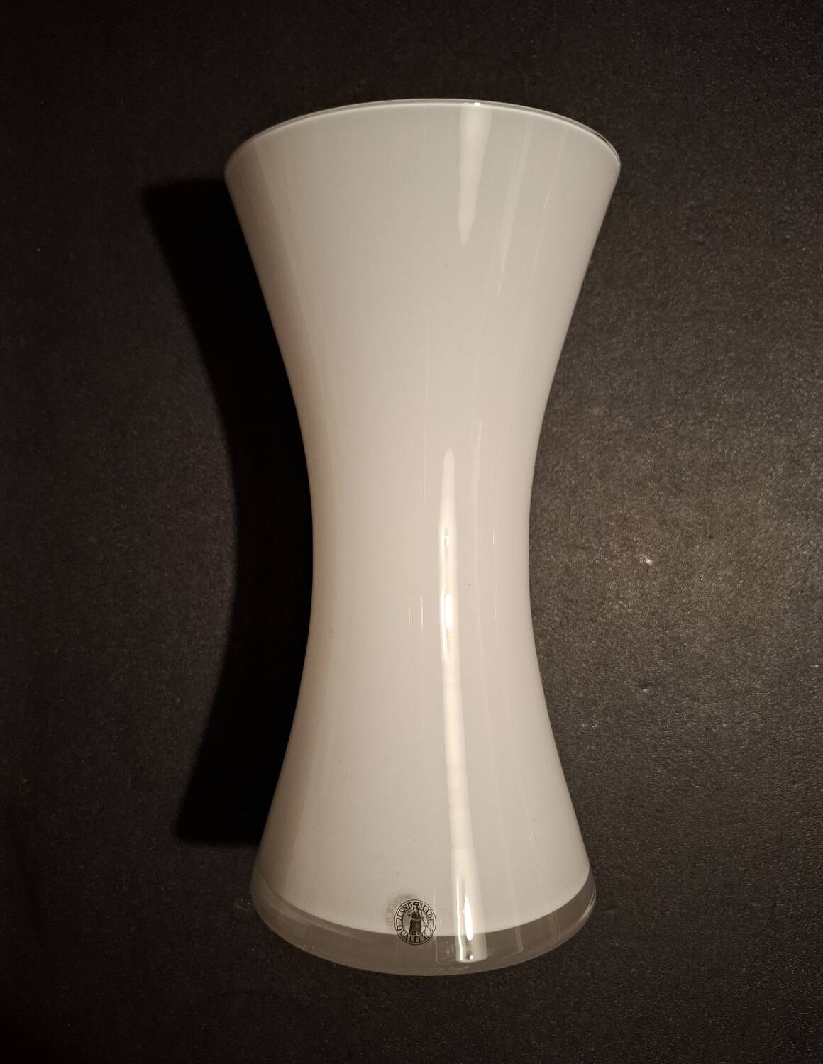 Contemporary handmade vase in opaline.