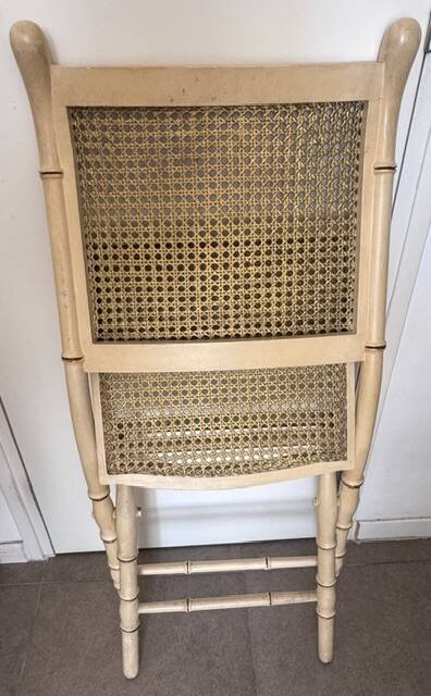 Lot of 4 folding chairs