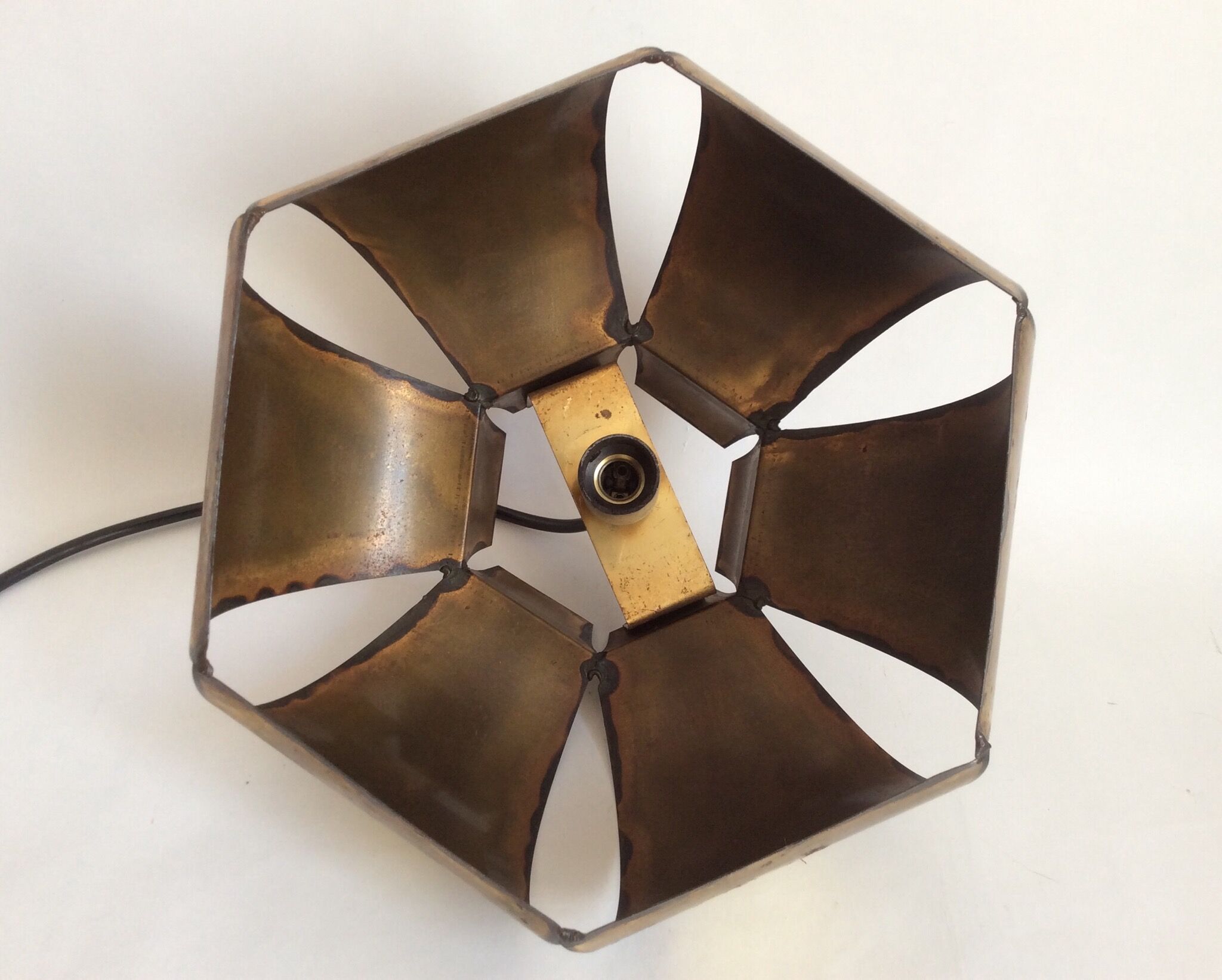 Suspension brass