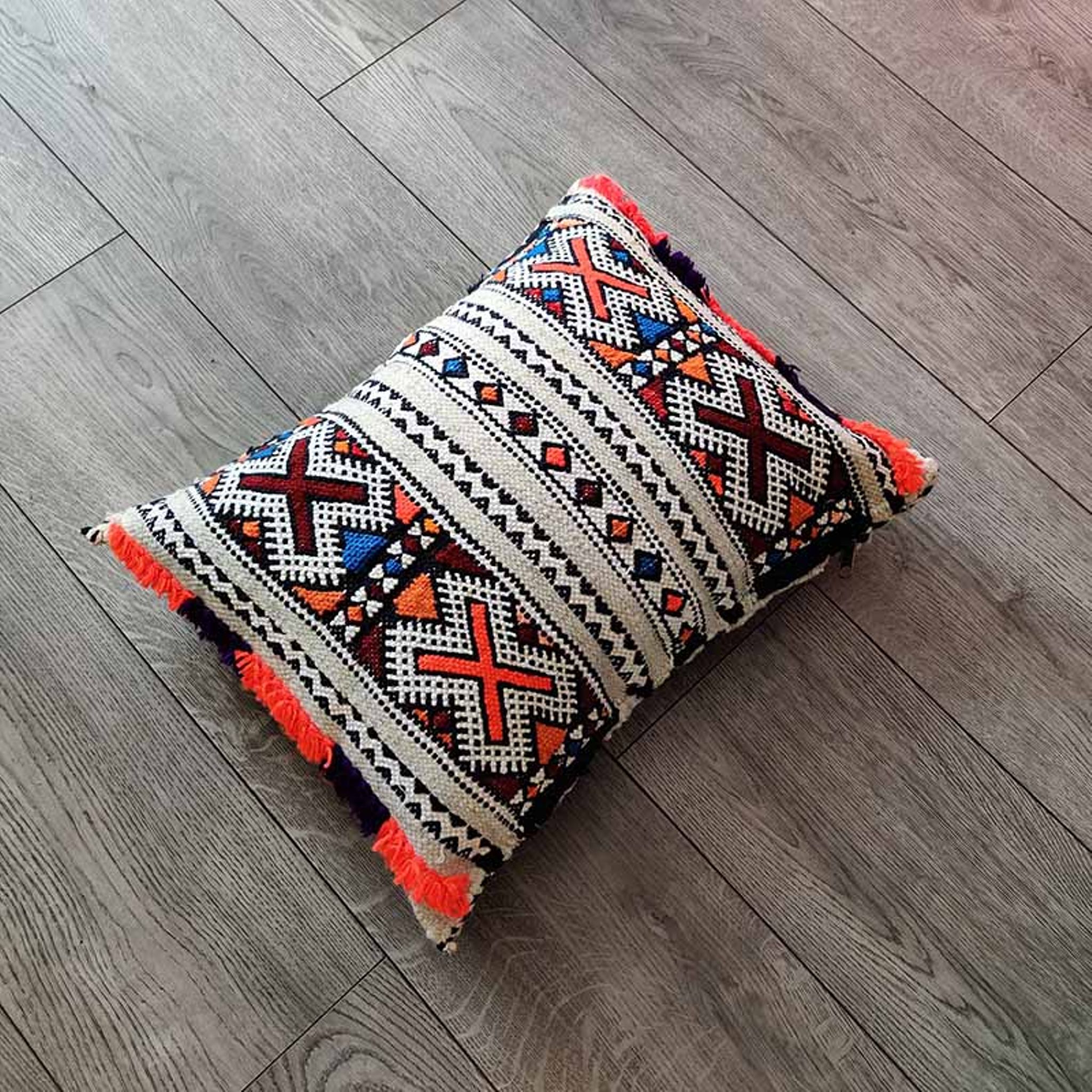 Vintage Kilim Vintage Moroccan cousin handmade 35 x 45 cm