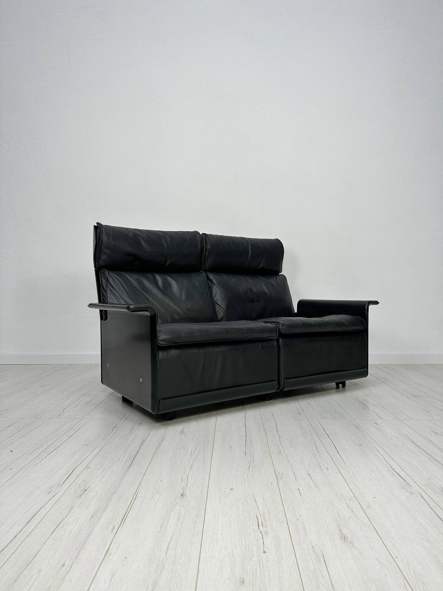‘70s/‘80s Vintage 620 Leather 2-Seater Sofa by Dieter Rams for Vitsoe