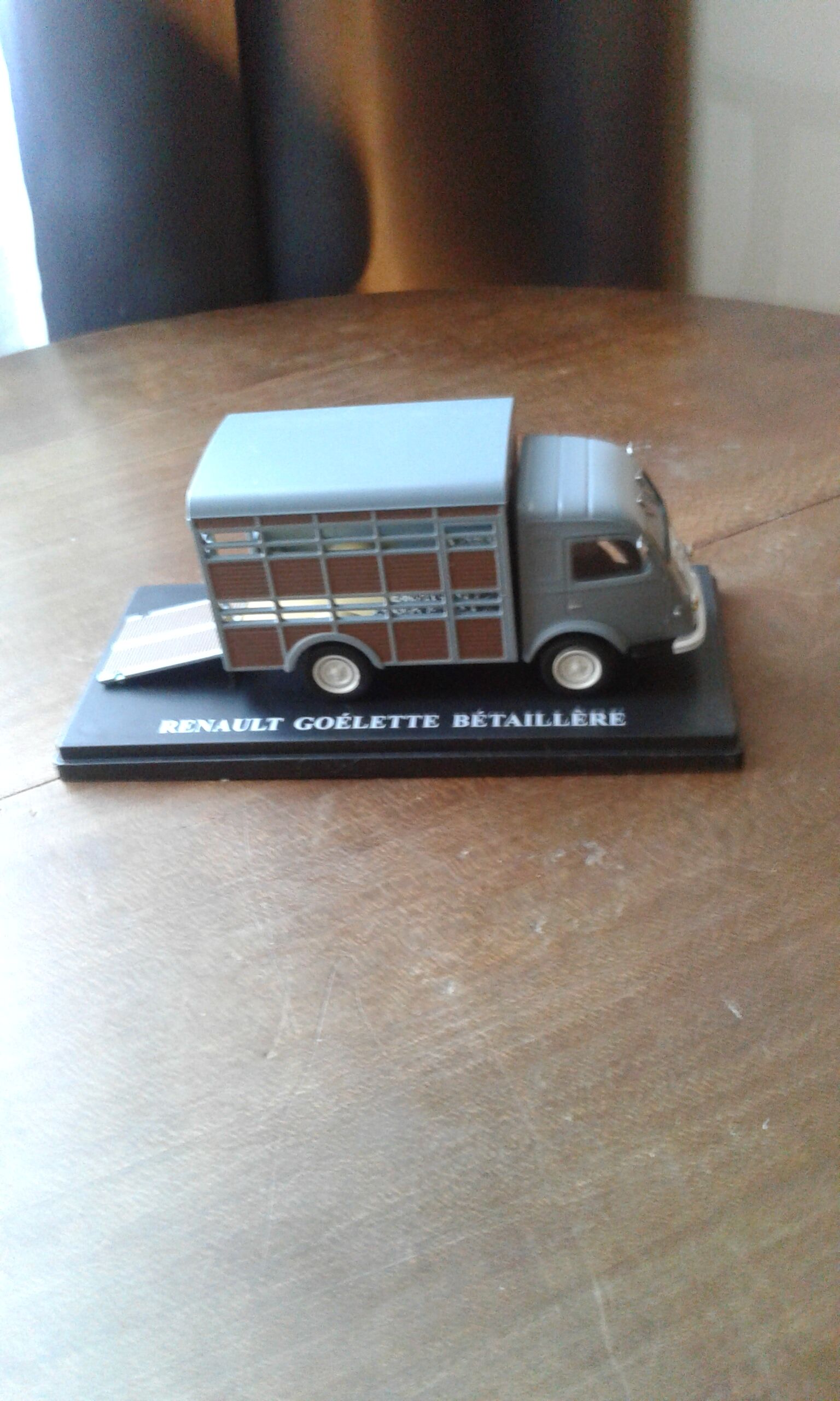 Renault Goélette Betaillere in metal