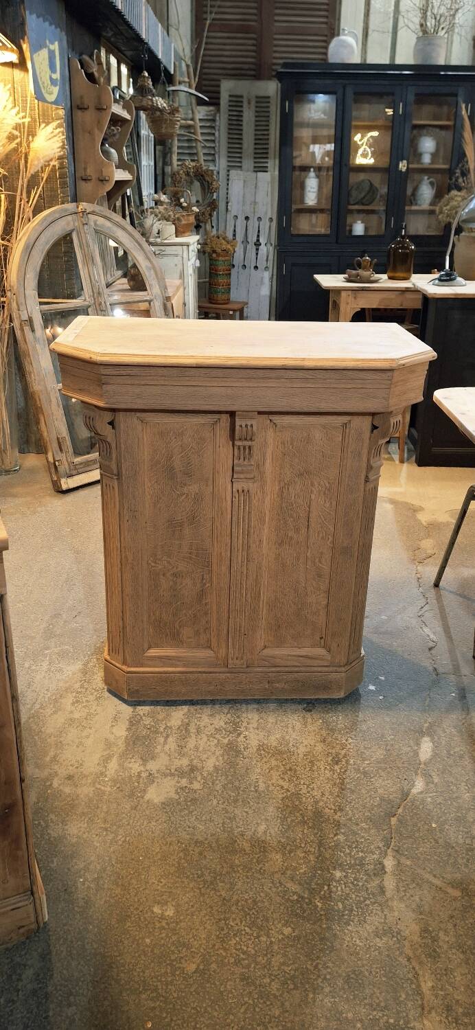 Antique counter