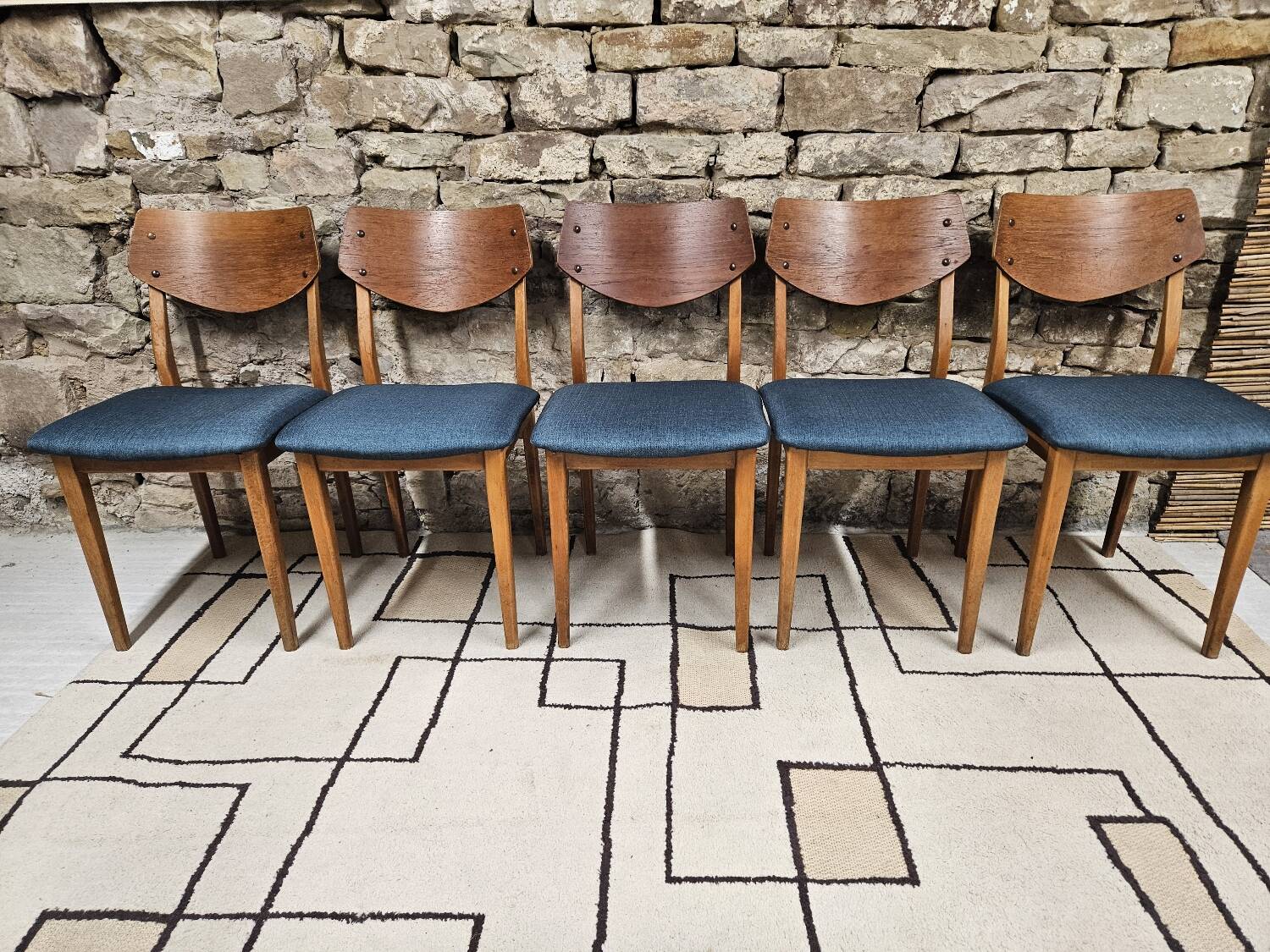 5 Scandinavian chairs