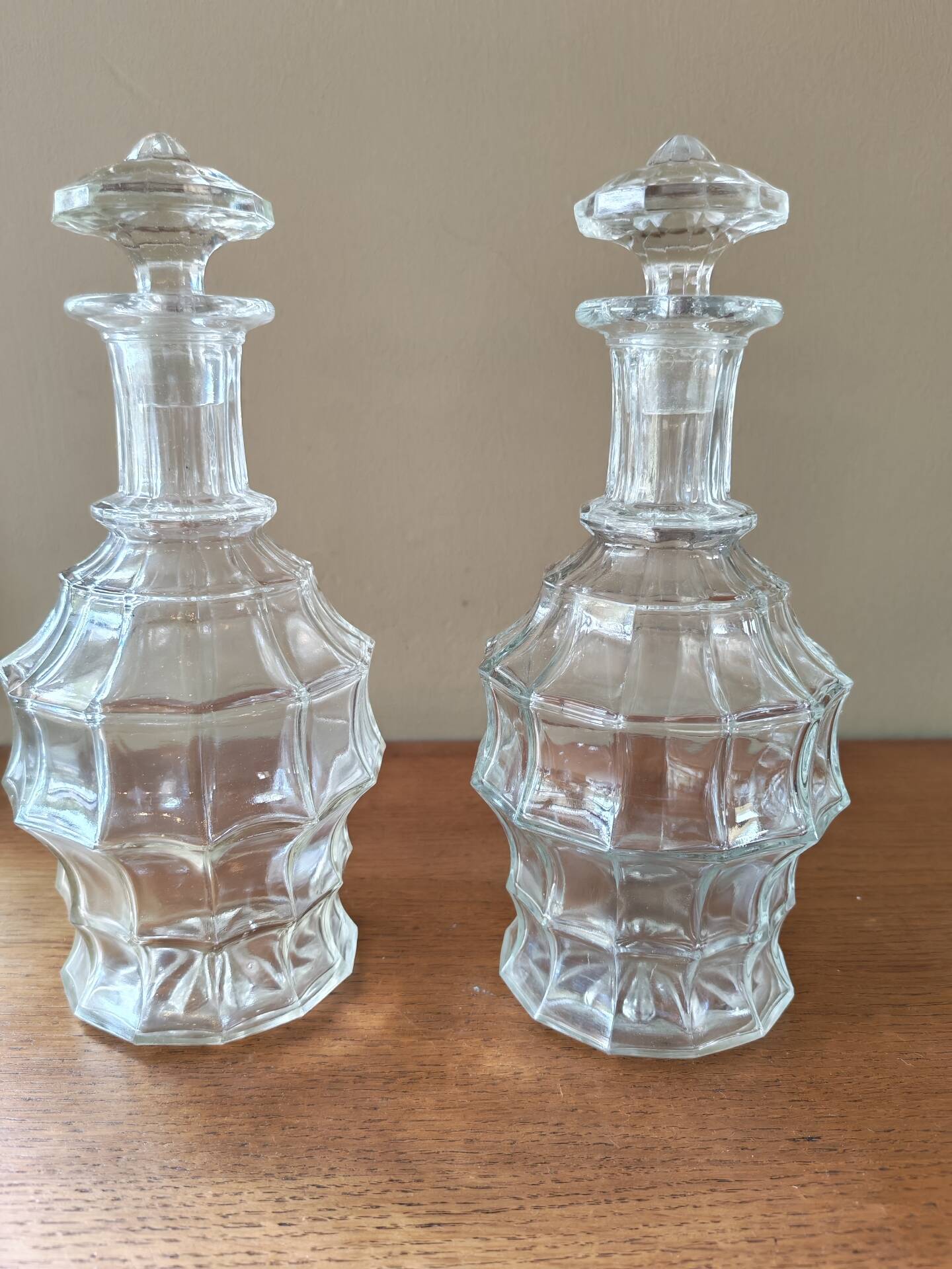 Paire de carafes anciennes 19ème siècle