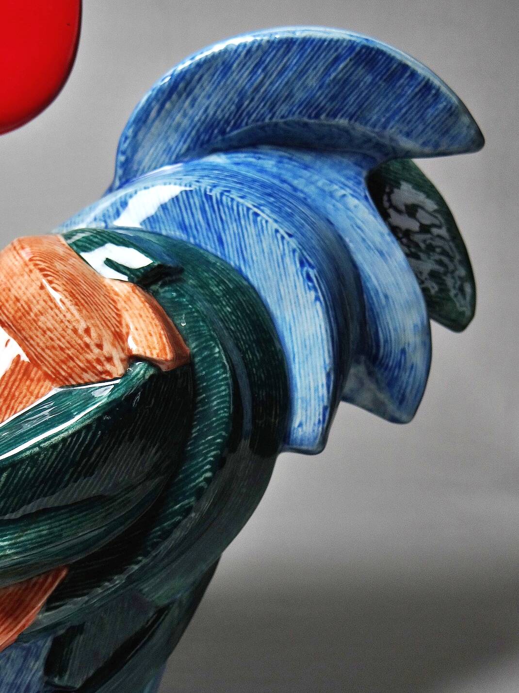 Polychrome porcelain rooster subject Hahn Georges Selim for Goebel Germany 1984