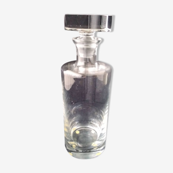 Cylindrical whiskey decanter in Sèvres crystal.