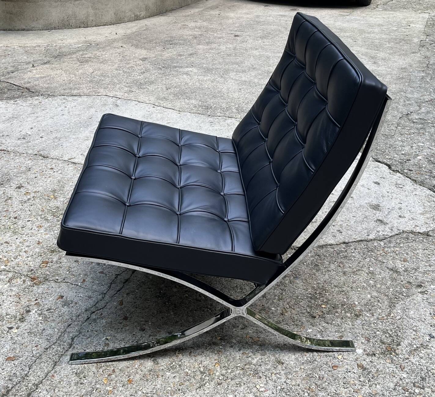 Fauteuil knoll Barcelona mies van der rohe
