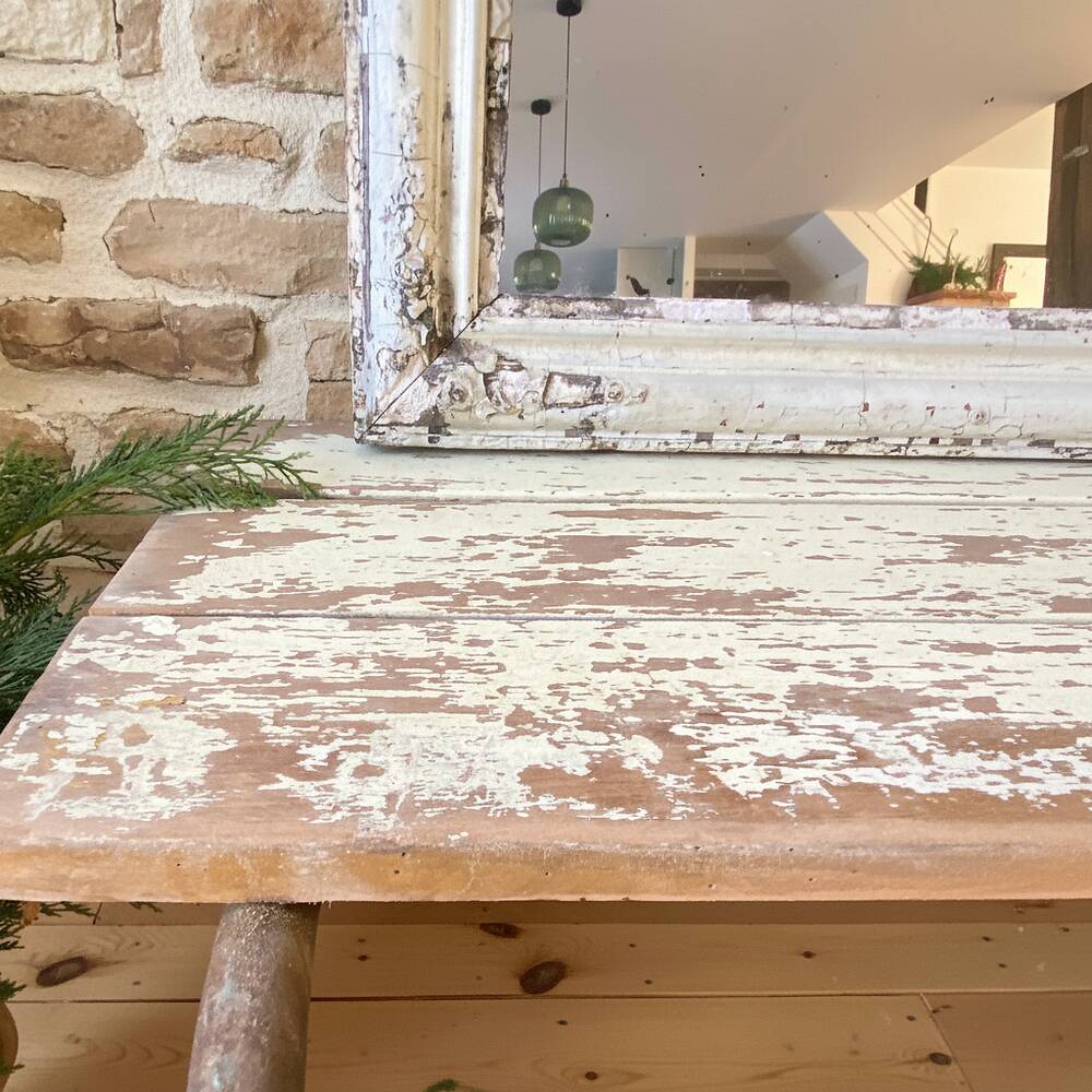 Ancien banc d’école patiné