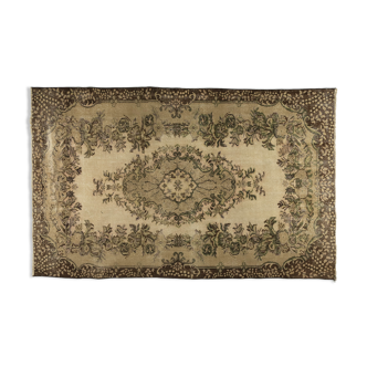 Anatolian handmade vintage rug 281 cm x 168 cm