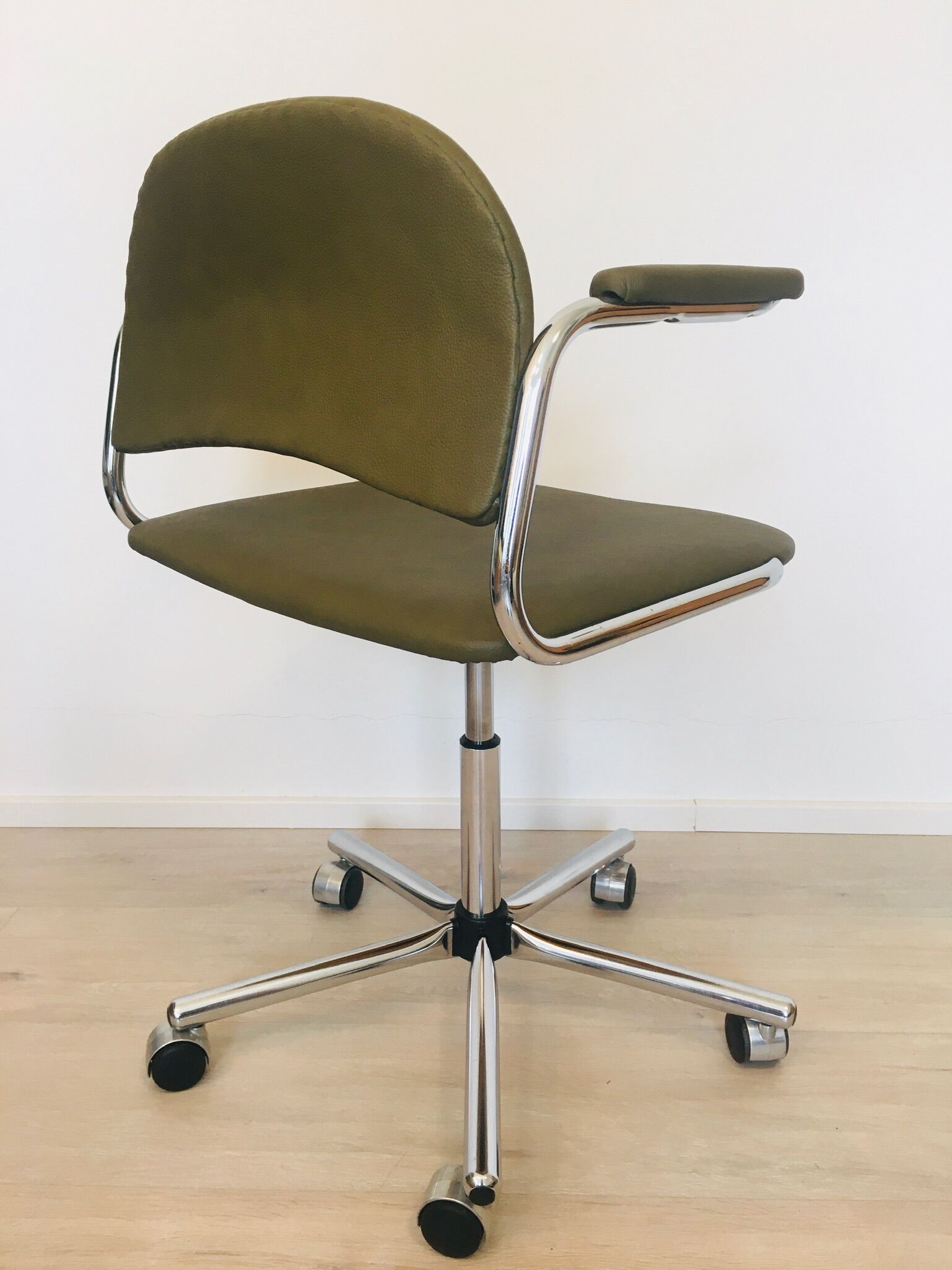 Olive Office Chair from Kovona, 1970s