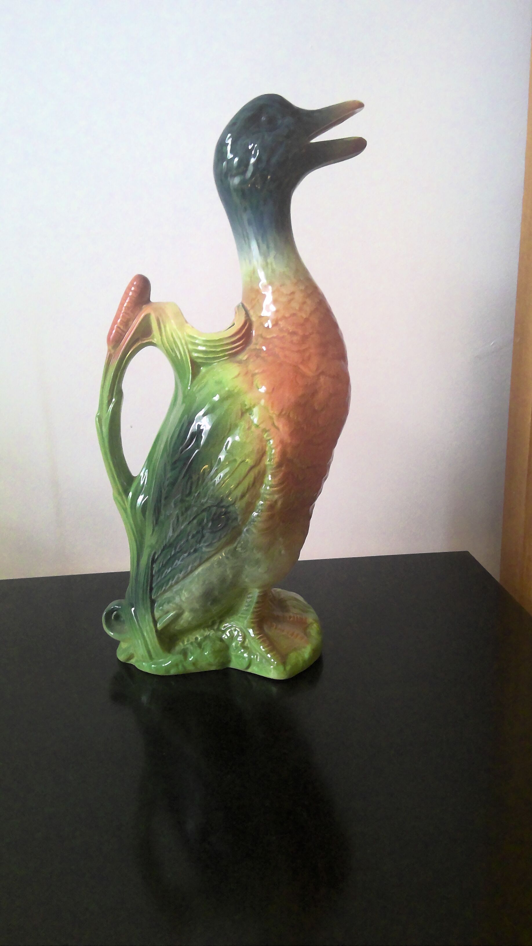 Pitcher in slurry Saint Clement