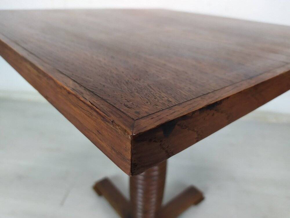 Brutalist bistro table