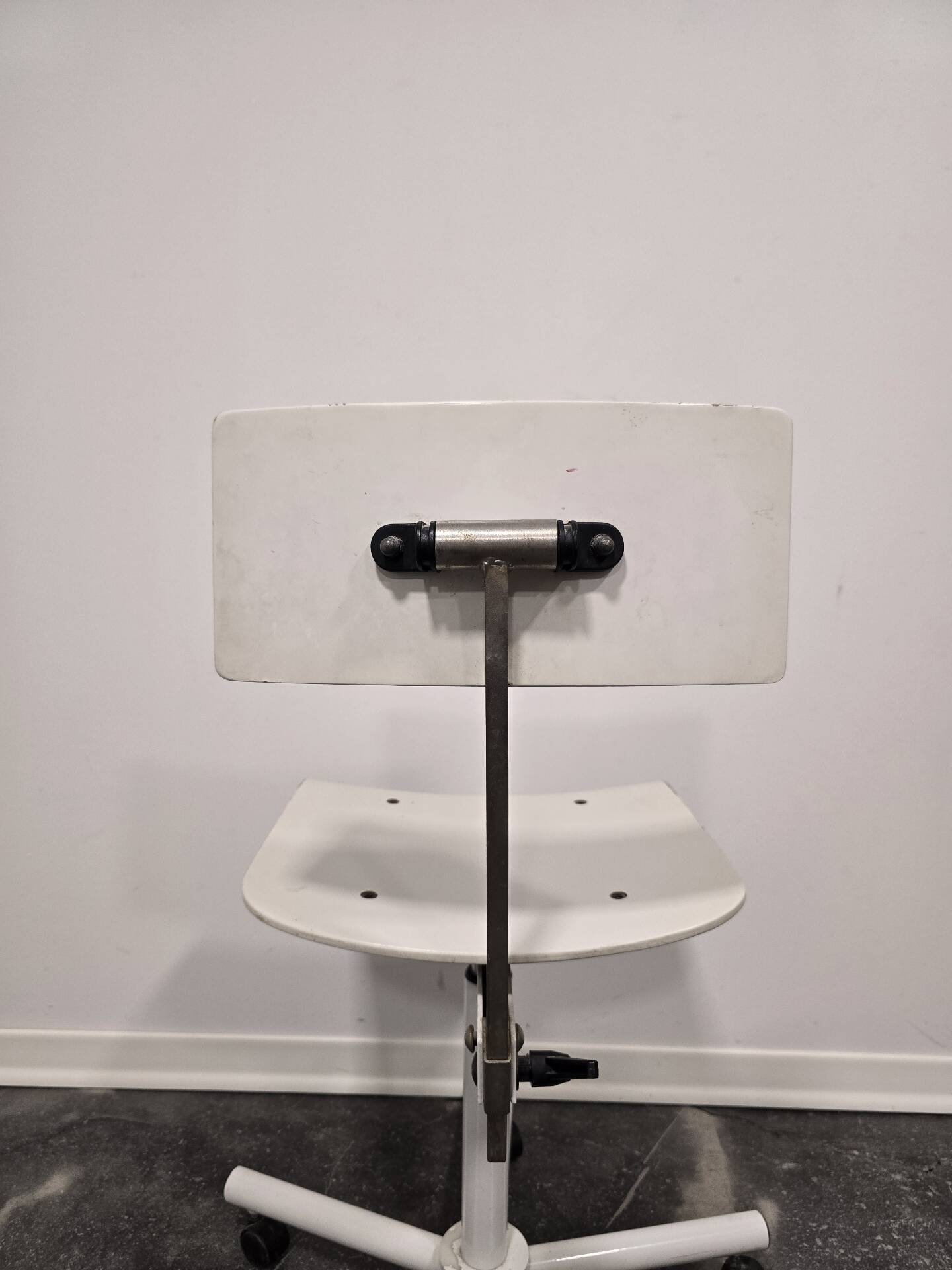 1980s Vintage Industrial Swivel Chair with Adjustable Backrest and Cas