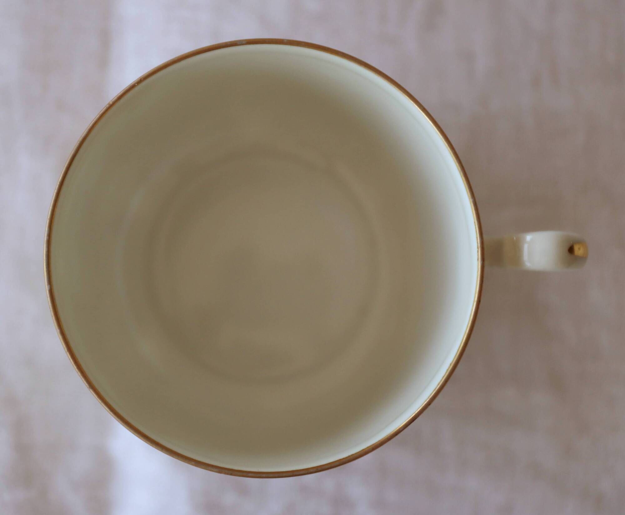 Coffee service for 8 cups with saucers in Limoges porcelain – Gold trim