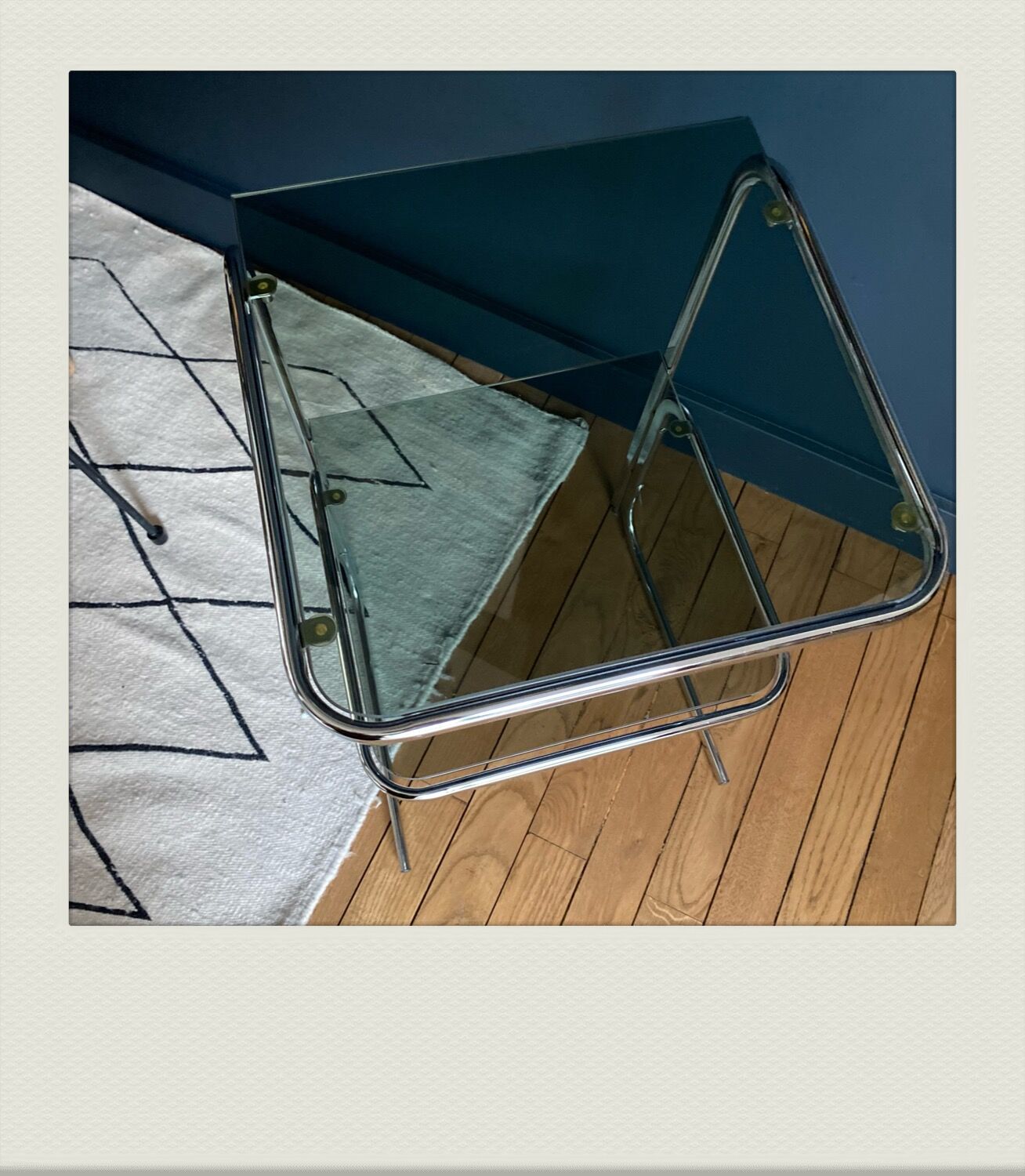Sellette chromée et verre fumée années 70