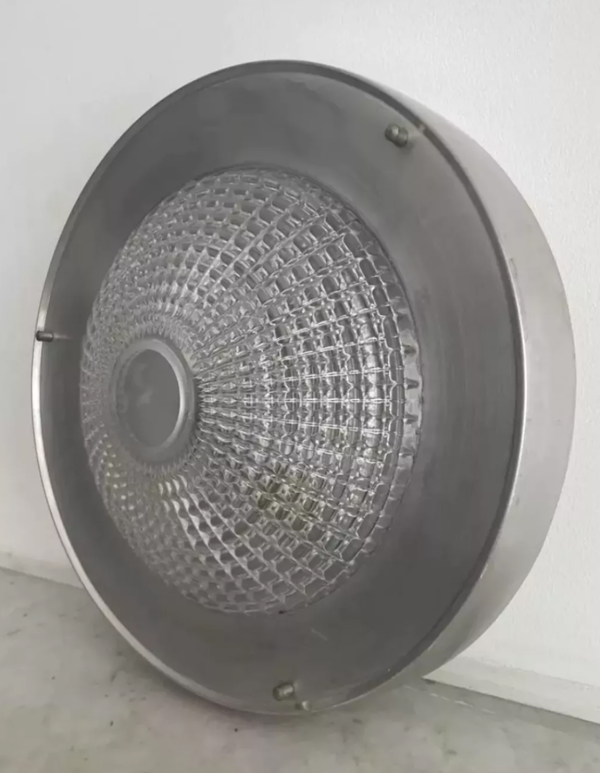 Plafonnier vintage en métal et verre moulé pressé, France 1970