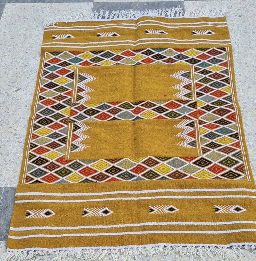 Handmade Berber kilim rug made of natural wool