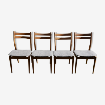 Ensemble de quatre chaises scandinaves