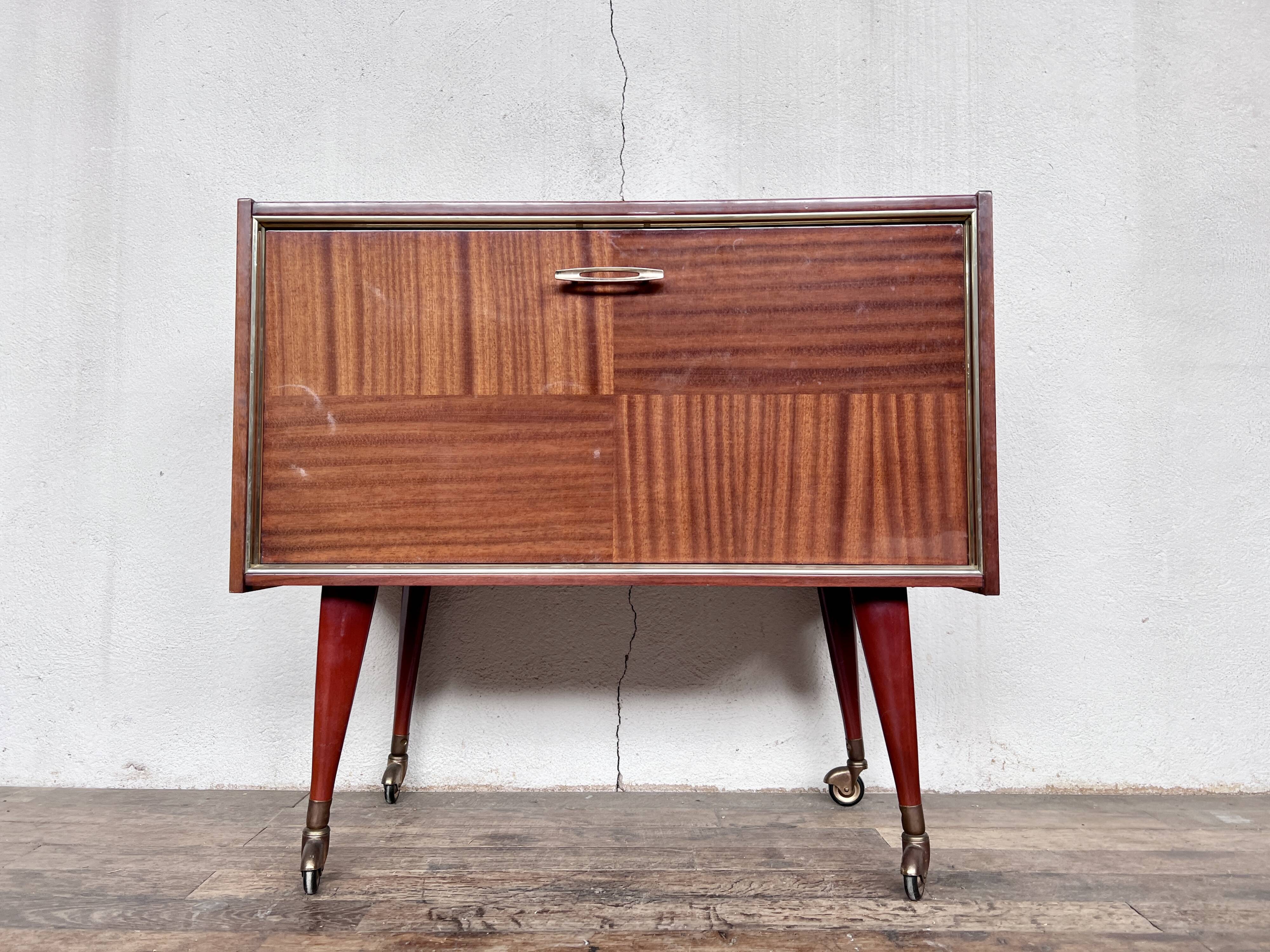 Bar roulant éclairant pieds compas sur roulette 1960
