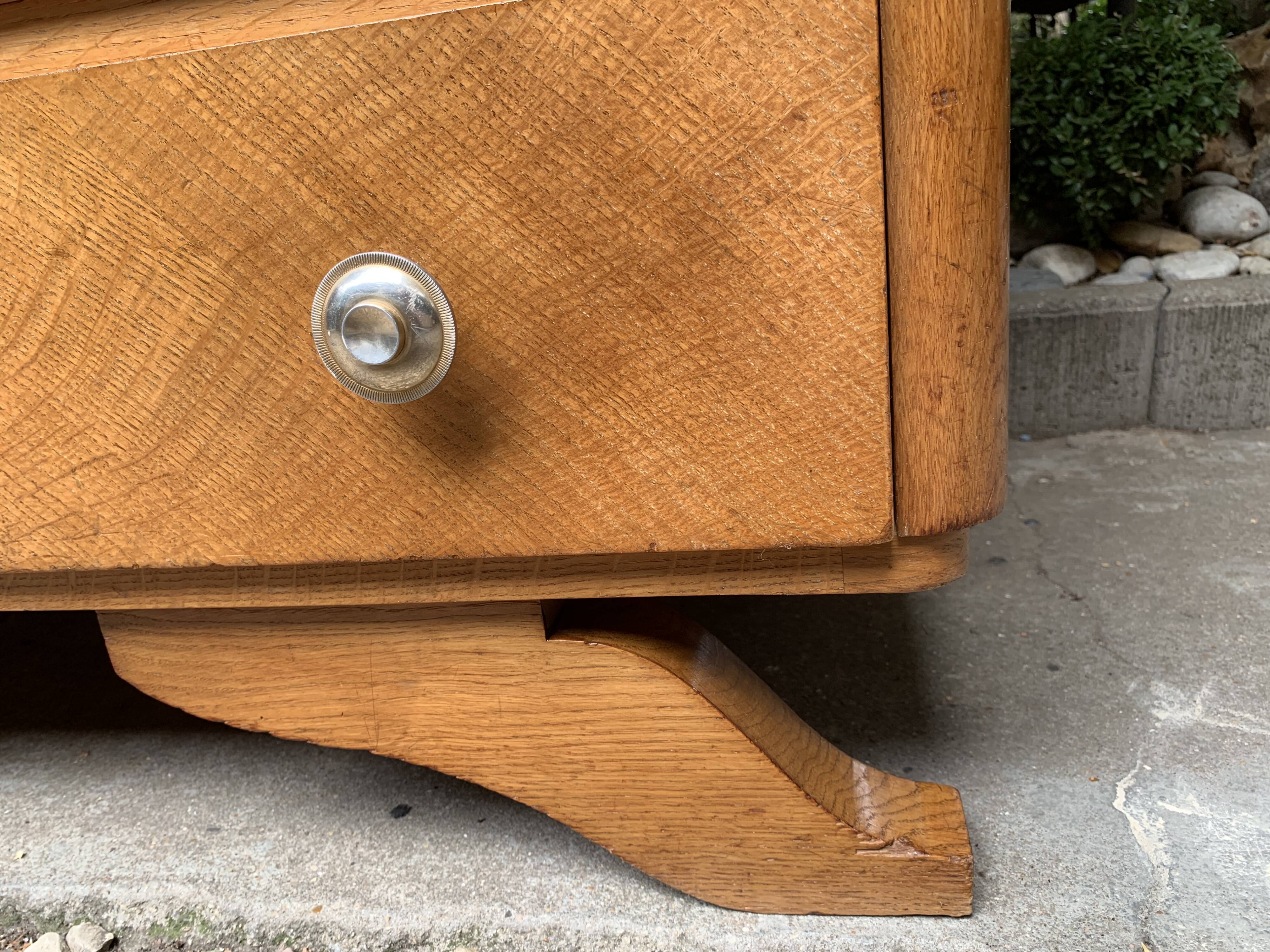 Asymmetrical cabinet 1950