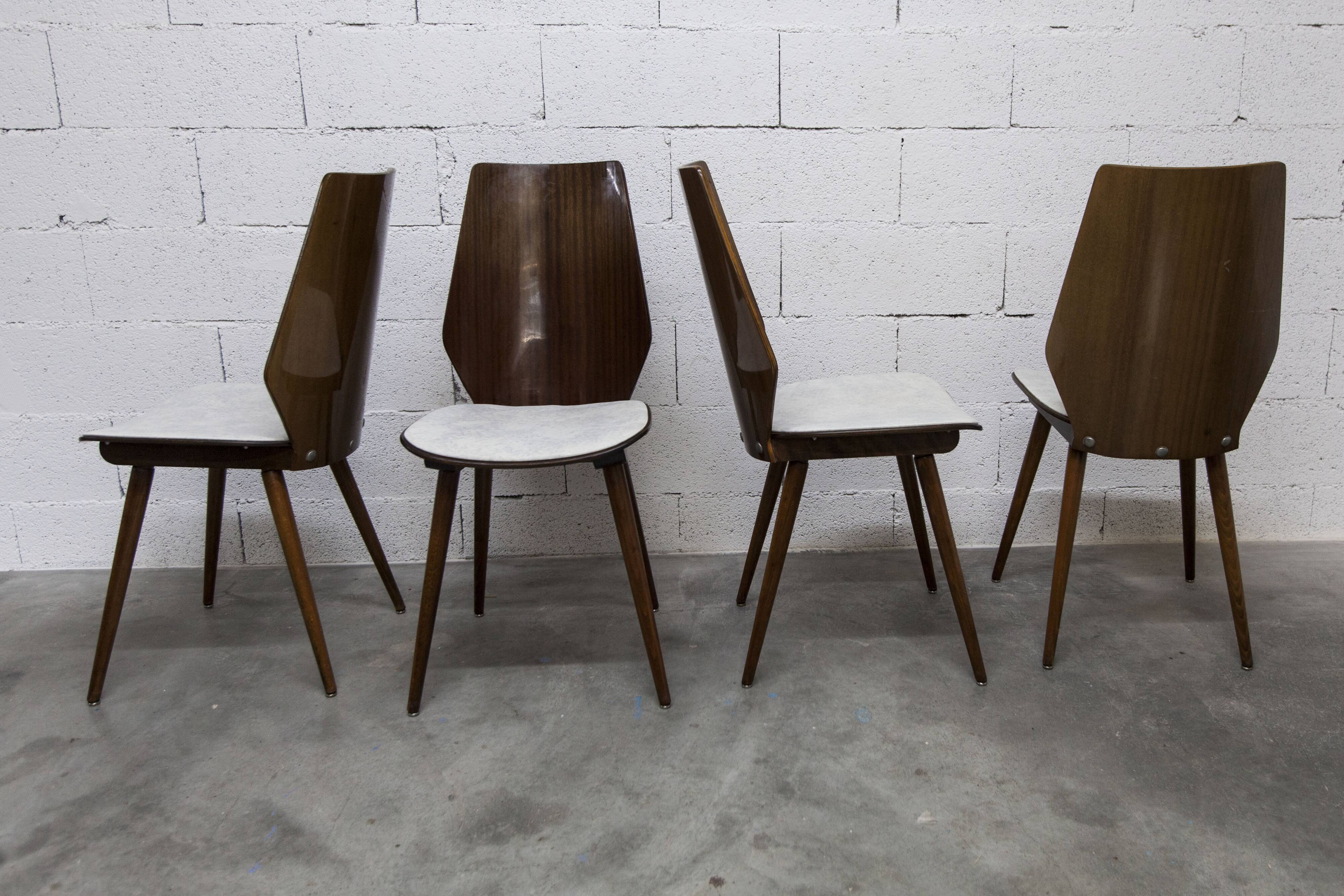 Lot de 6 chaises Baumann modèle 840 G2S finition acajou verni, 1963
