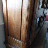 Library showcase two bodies in solid oak
